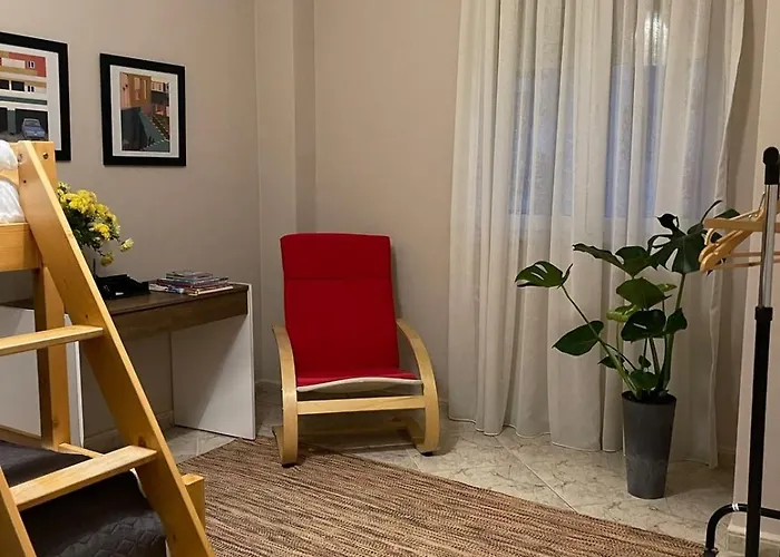 Tirana_cliche_apartment アパート *